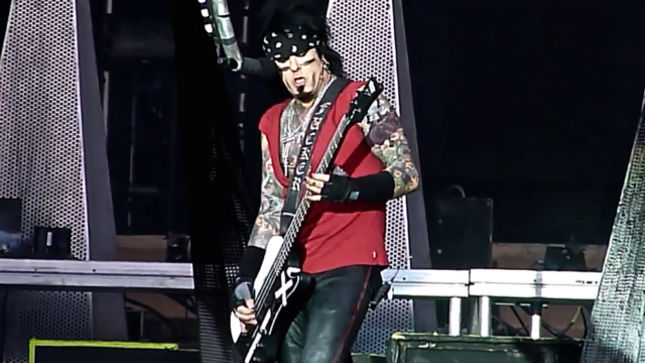 MÖTLEY CRÜE’s NIKKI SIXX Looks Towards Band’s Final Show – “I Just Hope I Don’t Cry During ‘Shout At The Devil’”